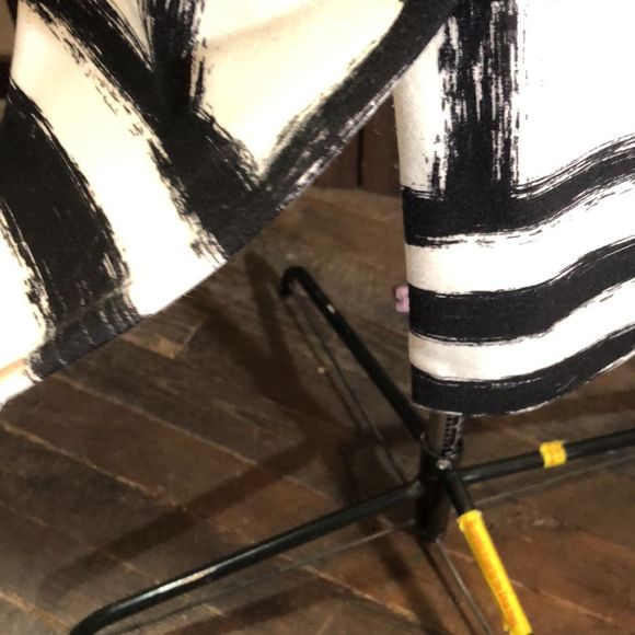 Eliza J Dress sz 6 white polyester knit sheath, 3/4 sleeve, black grid, lined - Picture 8 of 15